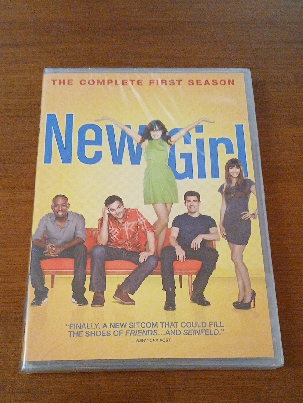 New Girl: The Complete First Season - Yellow Cover DVD